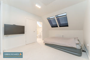 Bedroom- click for photo gallery